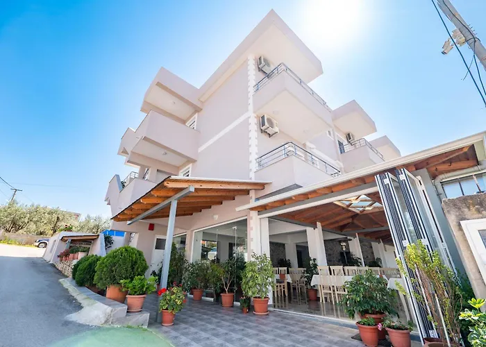 Aleksander Aparthotel